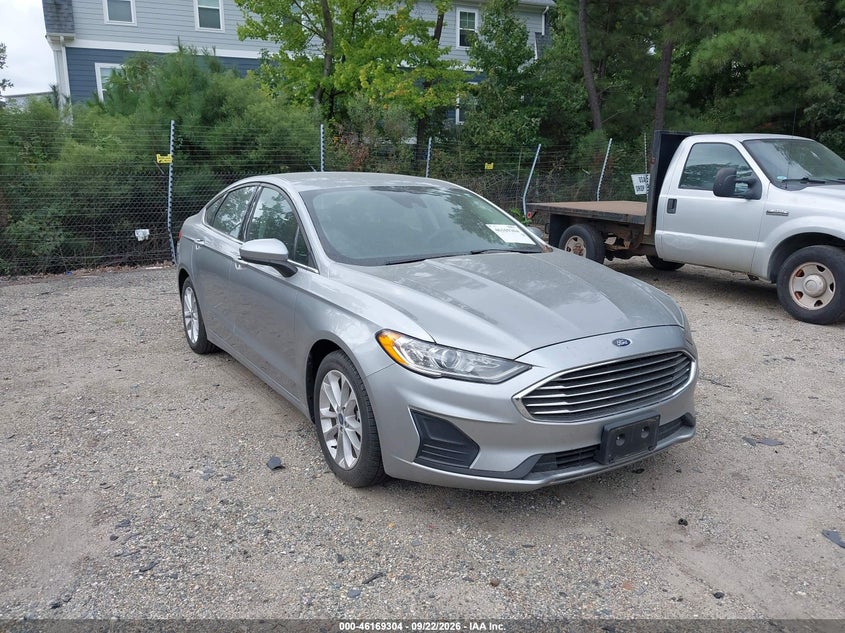 Photo of the 2020 FORD FUSION SE