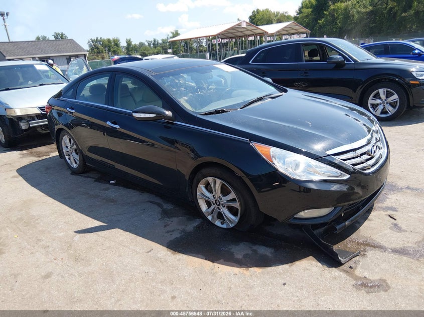 Photo of the 2013 HYUNDAI SONATA LIMITED