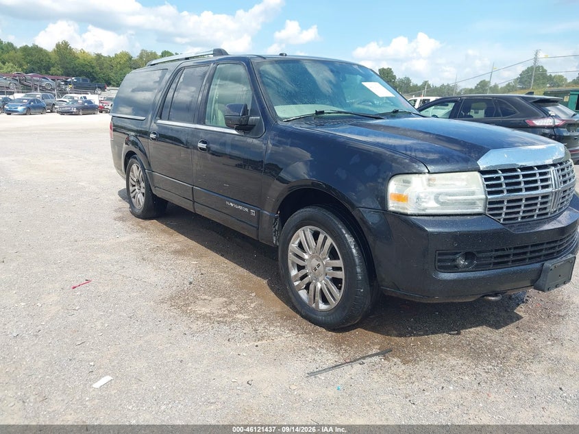 Photo of the 2010 LINCOLN NAVIGATOR L