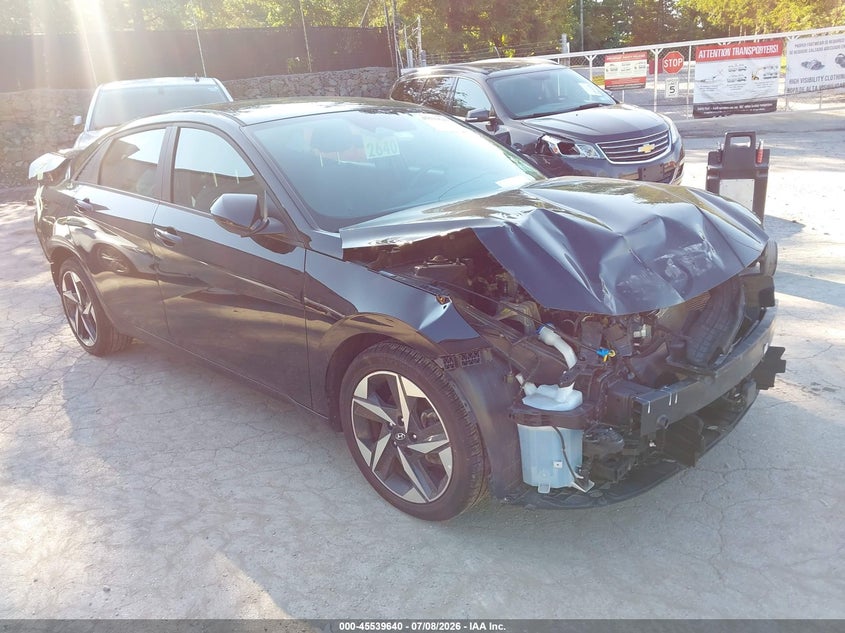 Photo of the 2023 HYUNDAI ELANTRA SEL