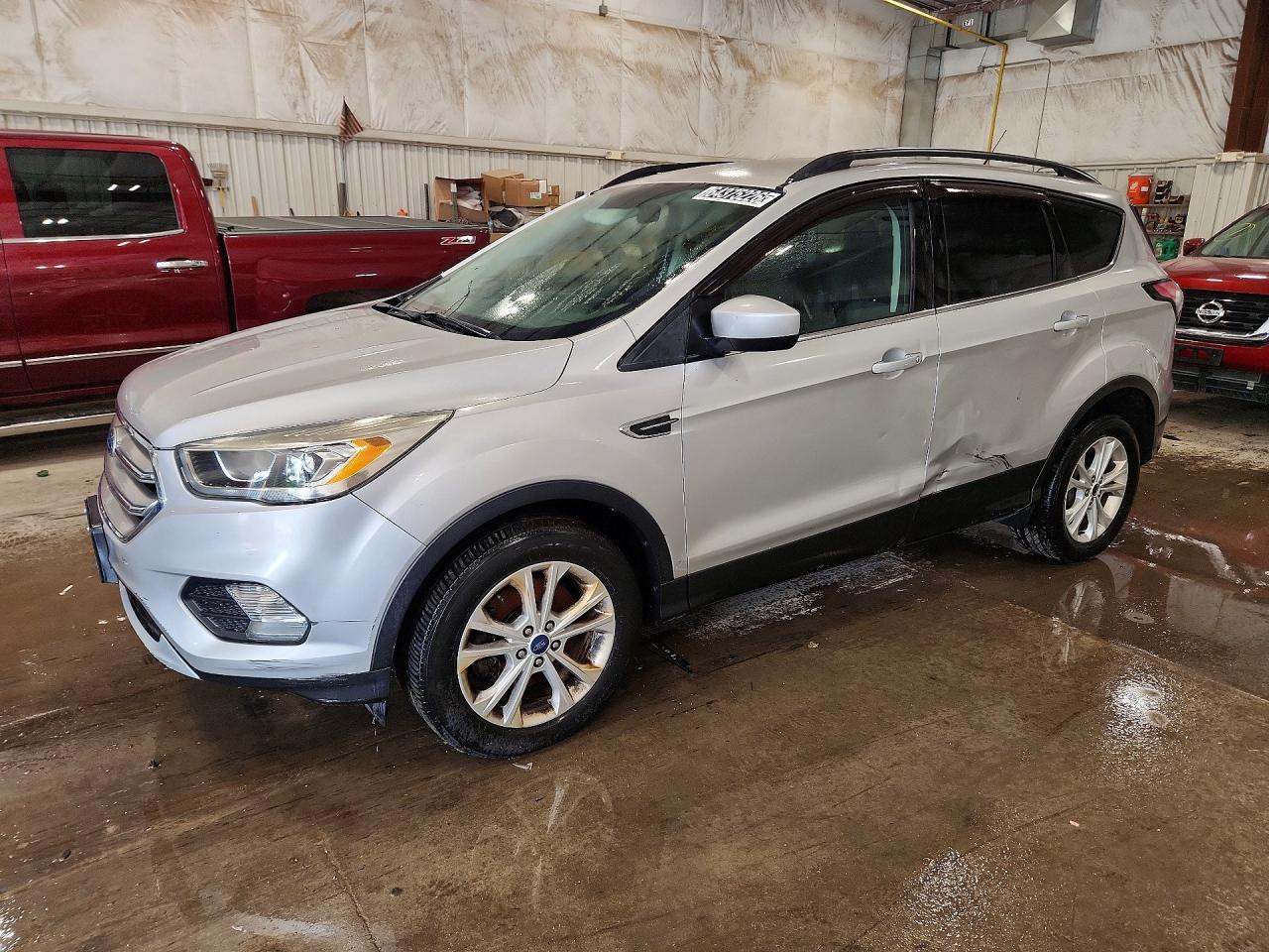 Photo of the 2017 FORD ESCAPE SE