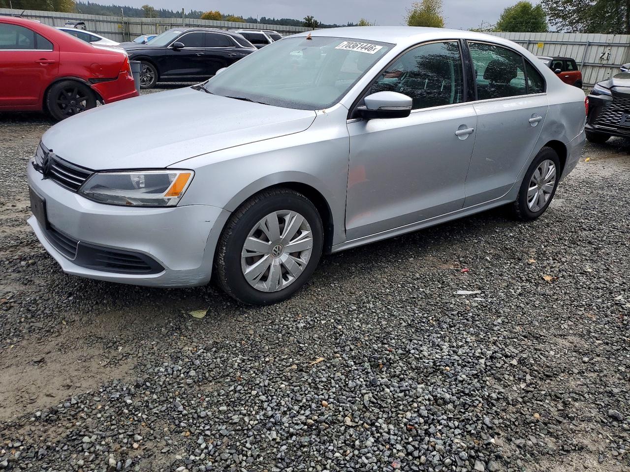 Photo of the 2013 VOLKSWAGEN JETTA SE