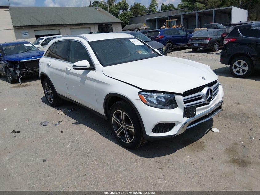 Photo of the 2019 MERCEDES-BENZ GLC 300 4MATIC