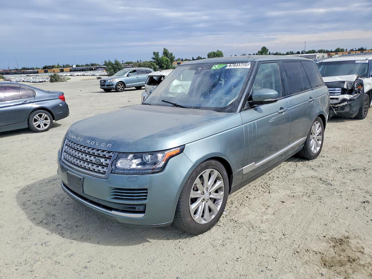 Photo of the 2017 LAND ROVER RANGE ROVER HSE