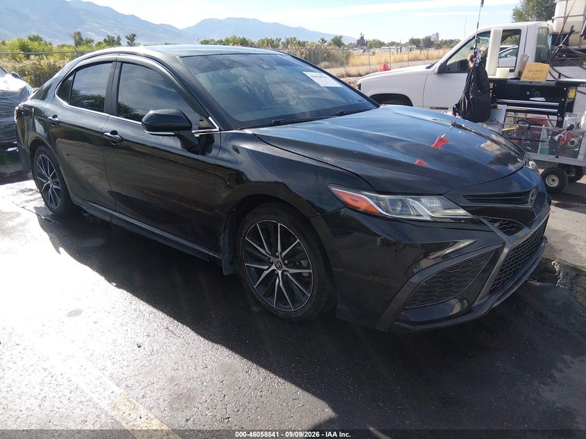 Photo of the 2023 TOYOTA CAMRY SE