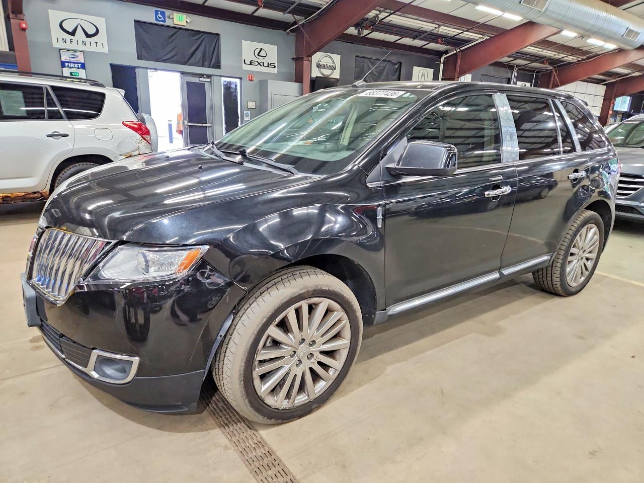 Photo of the 2011 LINCOLN MKX