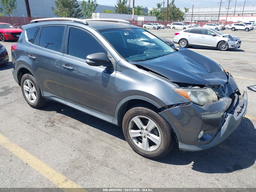 Photo of the 2014 TOYOTA RAV4 XLE