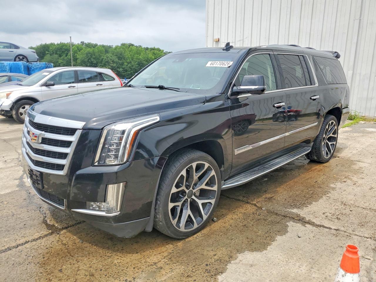 Photo of the 2016 CADILLAC ESCALADE ESV LUXURY