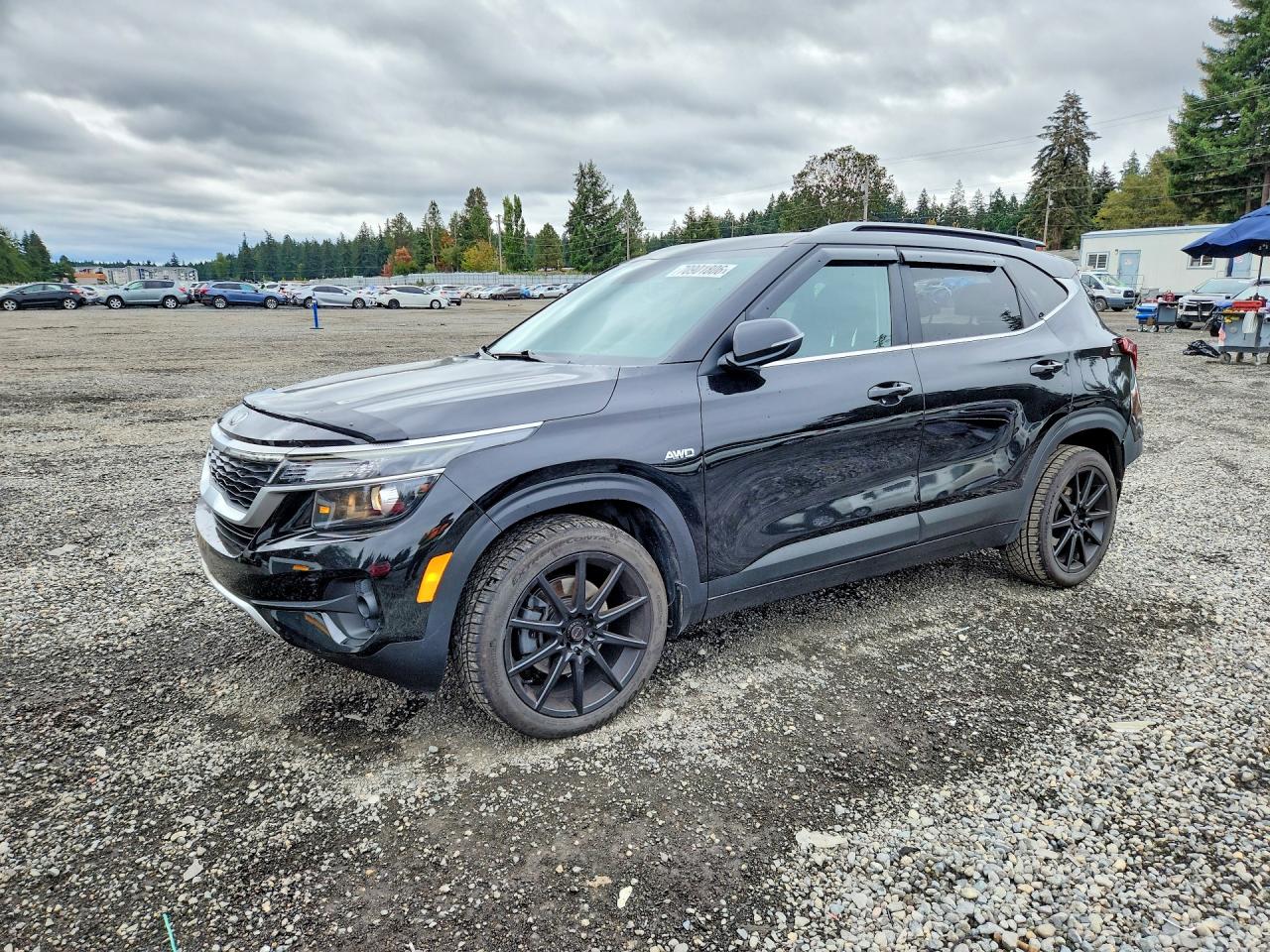 Photo of the 2021 KIA SELTOS S