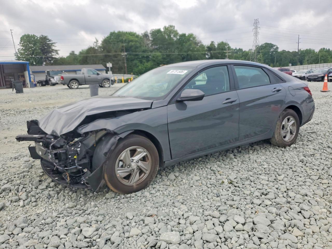 Photo of the 2026 HYUNDAI ELANTRA SE