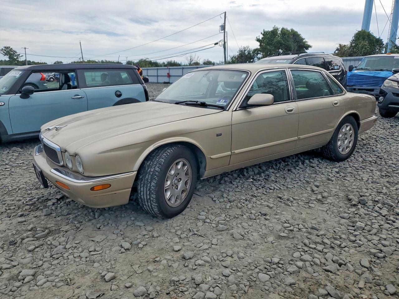 Photo of the 2003 JAGUAR XJ8
