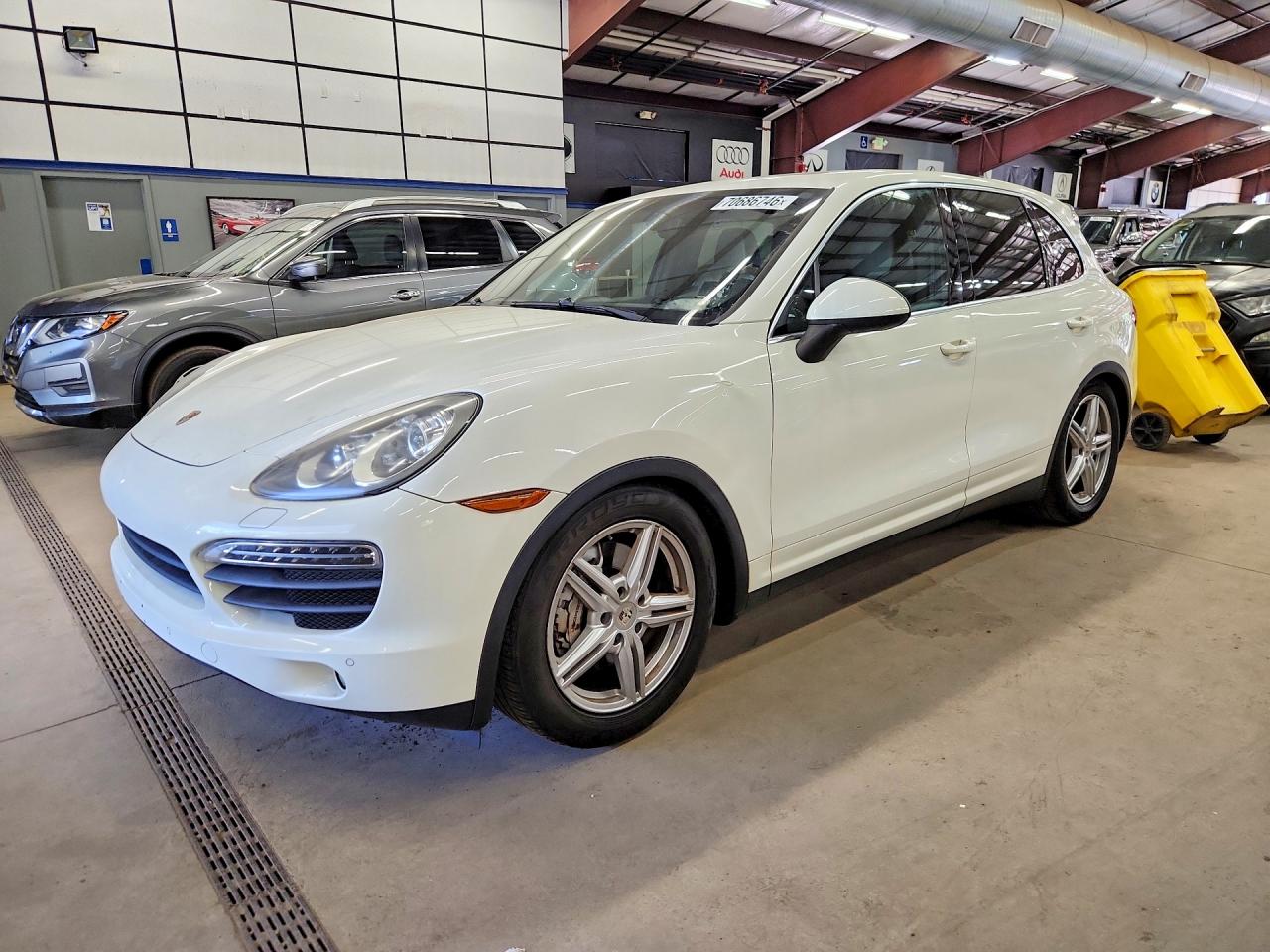Photo of the 2012 PORSCHE CAYENNE S