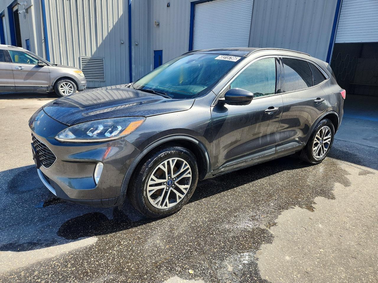 Photo of the 2020 FORD ESCAPE SEL