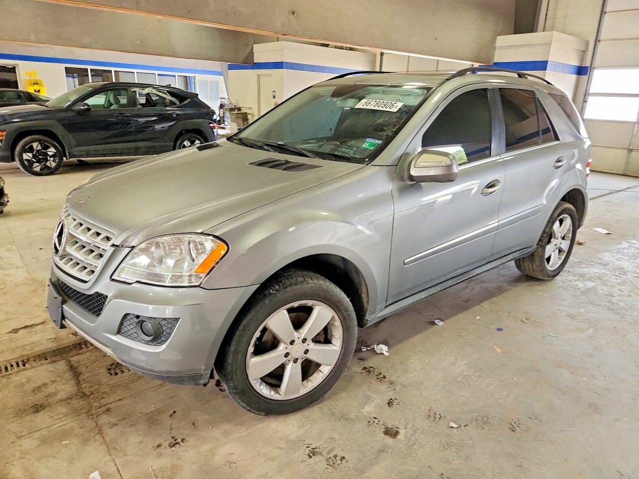 Photo of the 2010 MERCEDES-BENZ ML 350 4MATIC