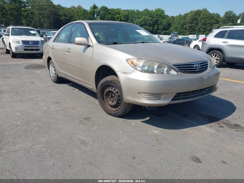 Photo of the 2005 TOYOTA CAMRY LE