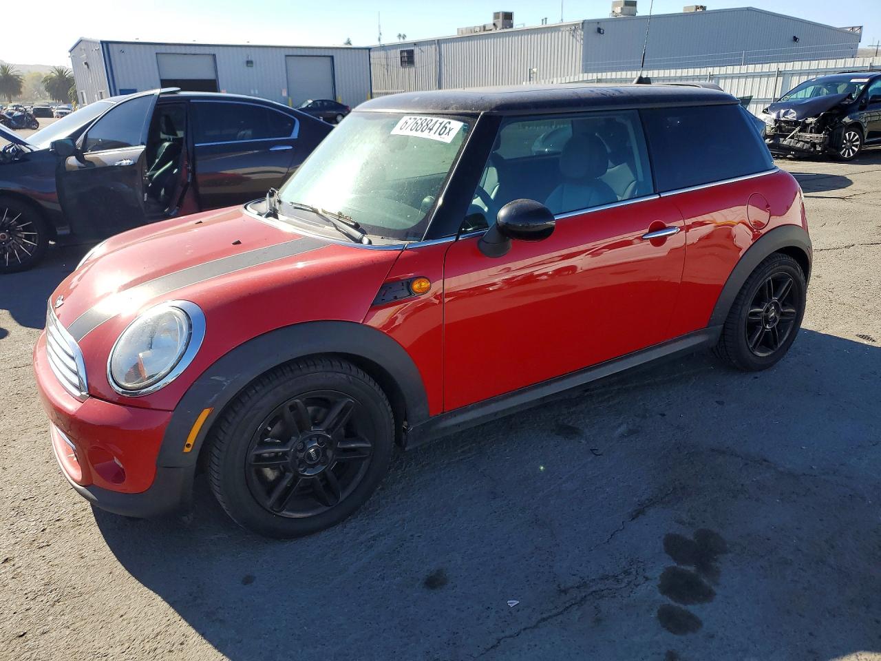 Photo of the 2012 MINI COOPER