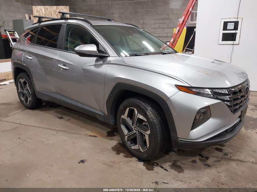 Photo of the 2024 HYUNDAI TUCSON SEL