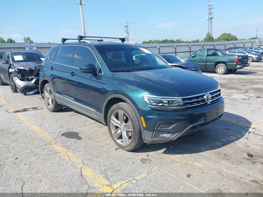 Photo of the 2018 VOLKSWAGEN TIGUAN 2.0T SEL PREMIUM