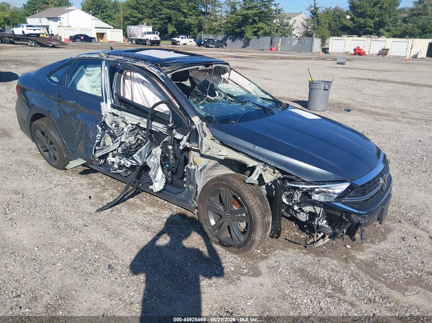 Photo of the 2024 VOLKSWAGEN JETTA 1.5T SE