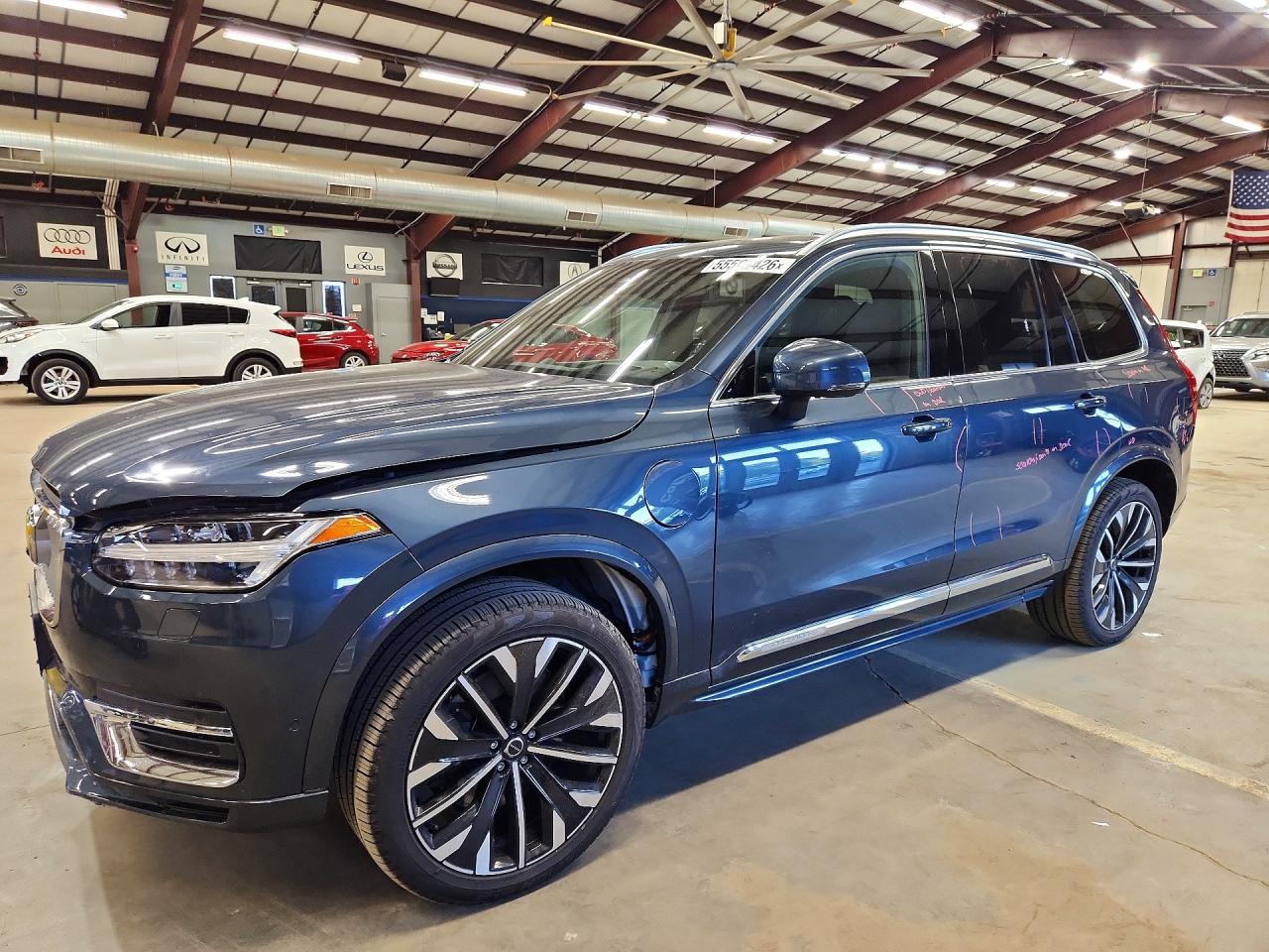 Photo of the 2024 VOLVO XC90 ULTIMATE
