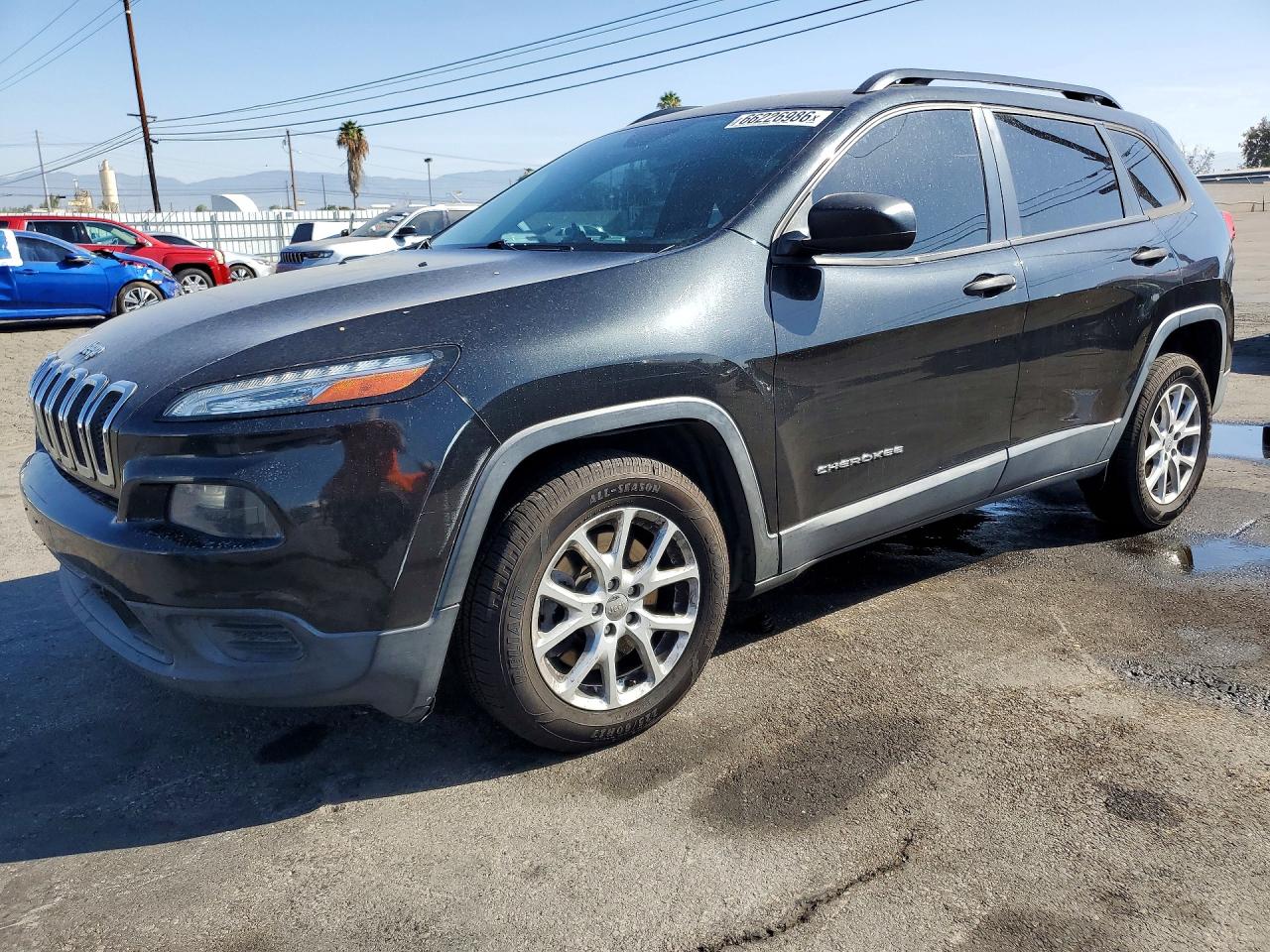 Photo of the 2015 JEEP CHEROKEE SPORT