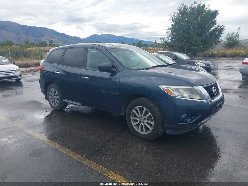 Photo of the 2013 NISSAN PATHFINDER S