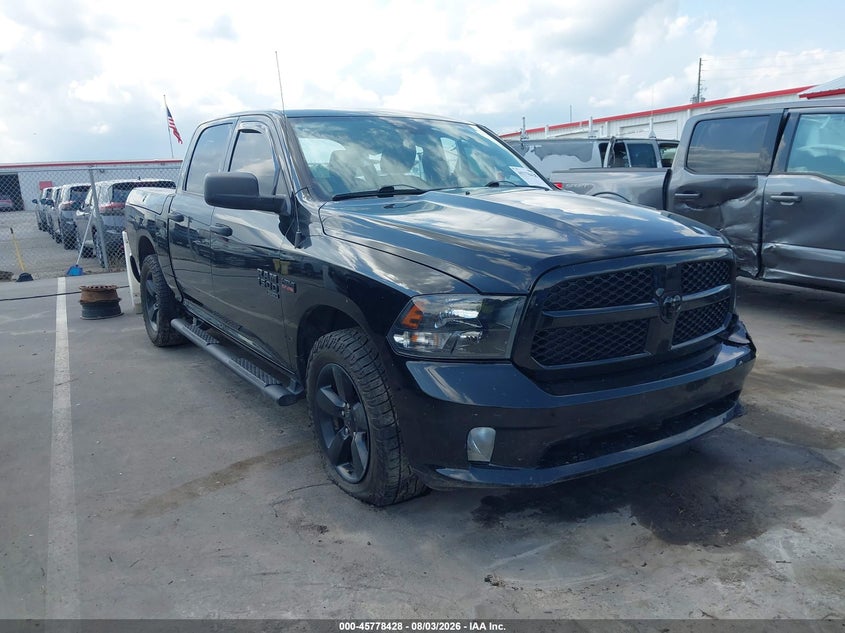 Photo of the 2022 RAM 1500 CLASSIC EXPRESS 4X4 5'7 BOX