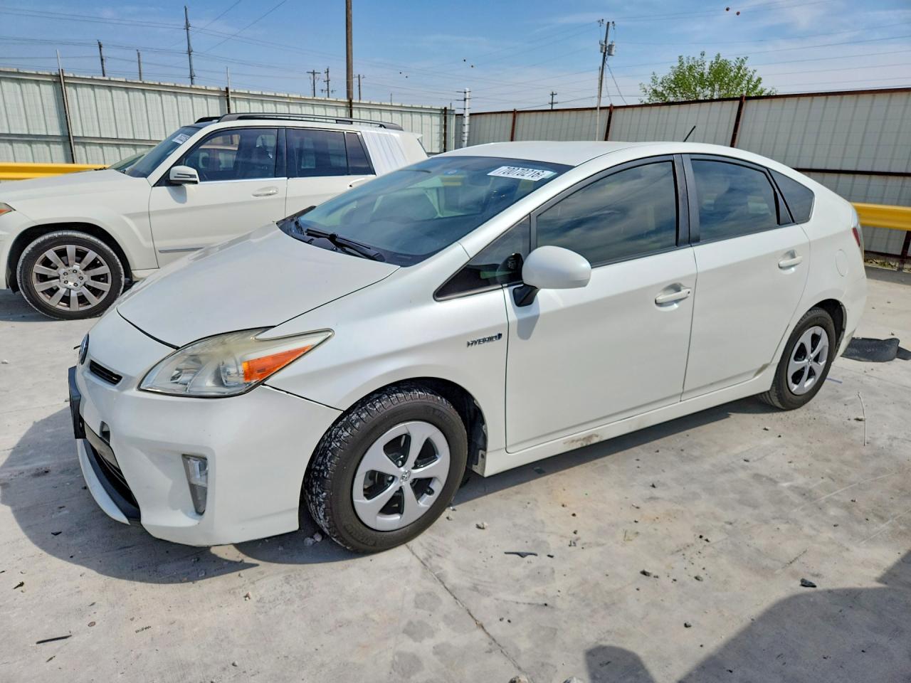 Photo of the 2014 TOYOTA PRIUS THREE