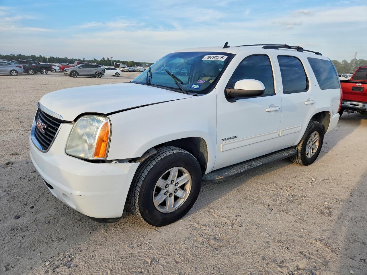 Photo of the 2012 GMC YUKON SLT
