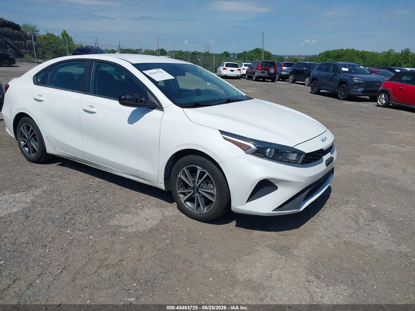Photo of the 2022 KIA FORTE LXS