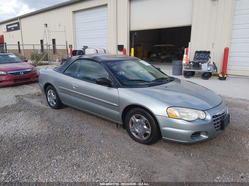 Photo of the 2004 CHRYSLER SEBRING