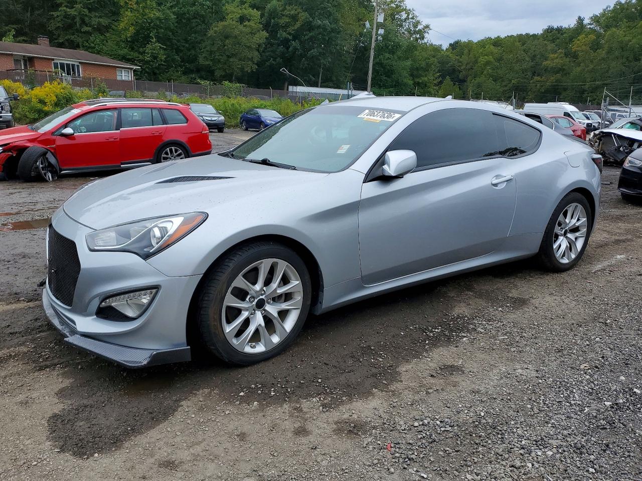 Photo of the 2013 HYUNDAI GENESIS COUPE 2.0T