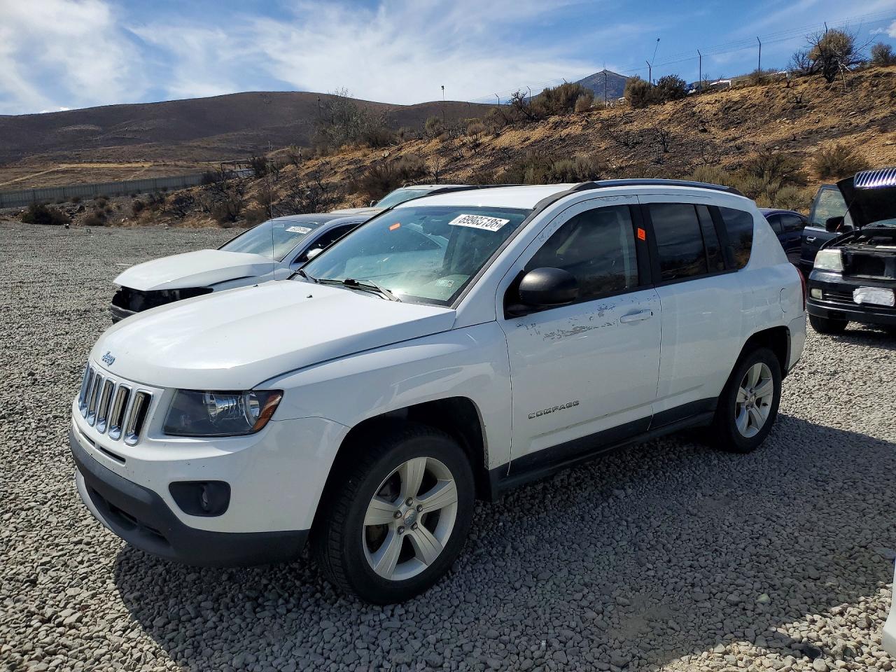 Photo of the 2016 JEEP COMPASS SPORT