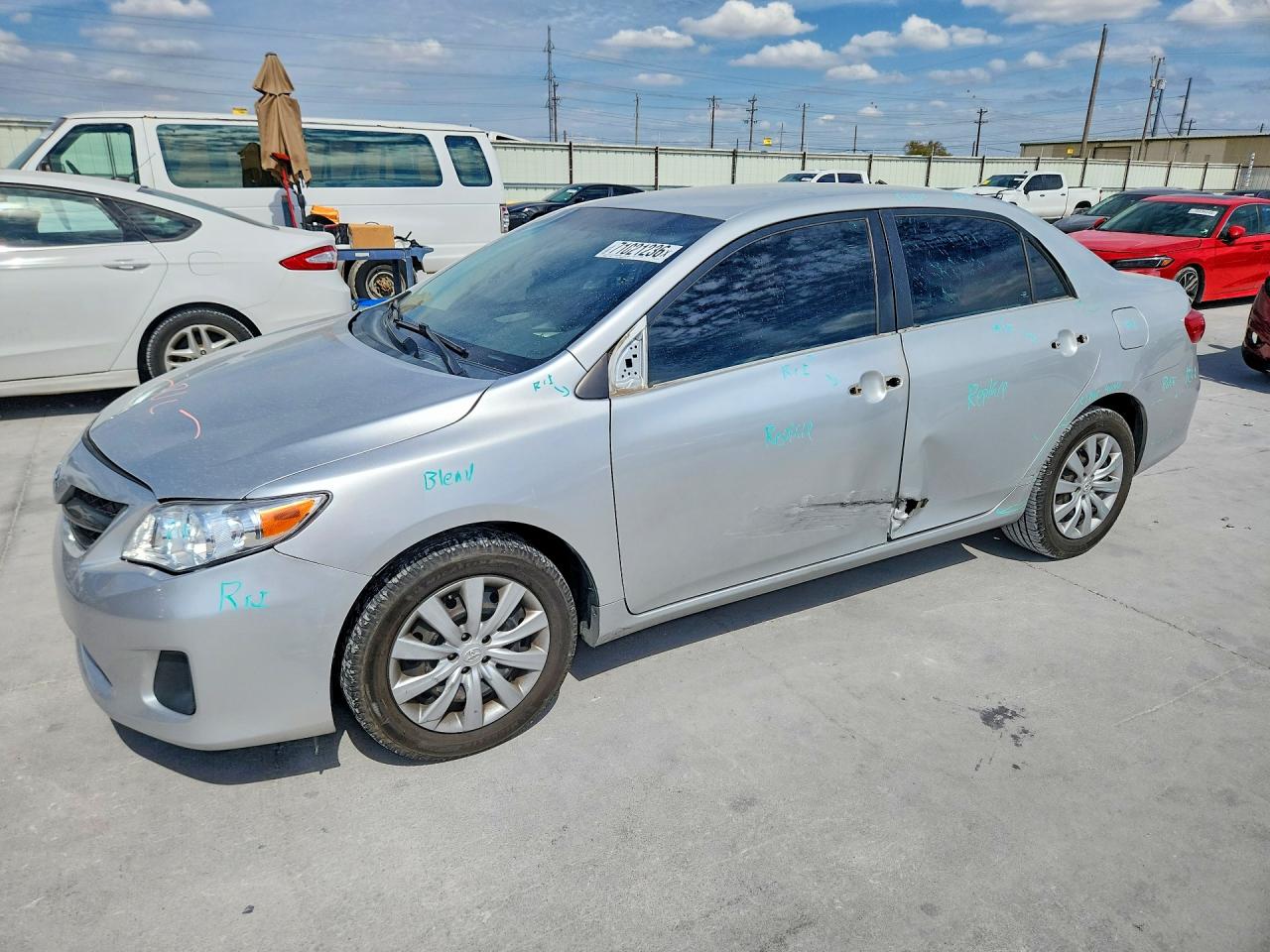 Photo of the 2013 TOYOTA COROLLA LE