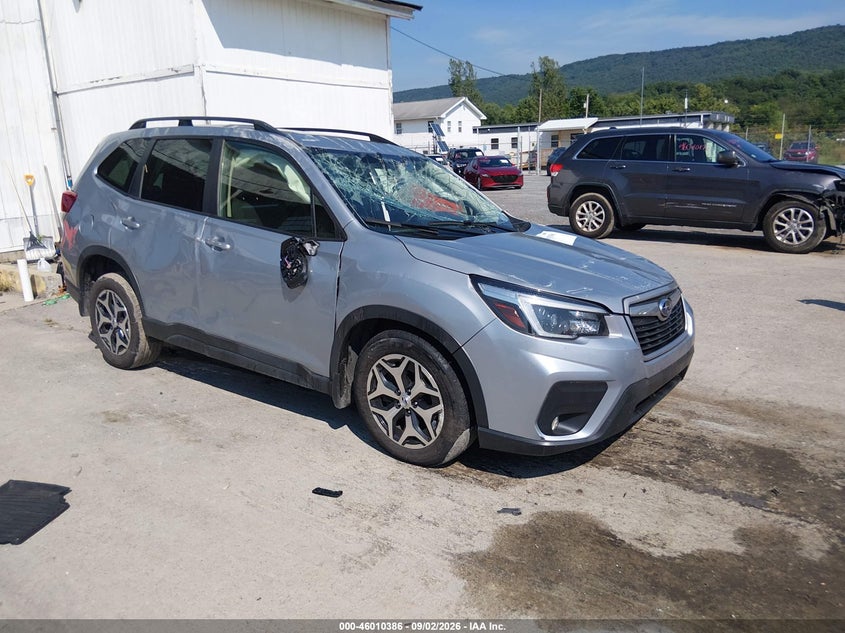 Photo of the 2021 SUBARU FORESTER PREMIUM