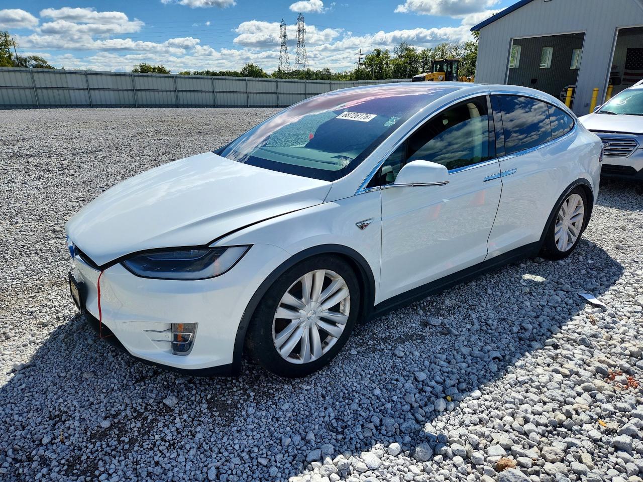 Photo of the 2016 TESLA MODEL X