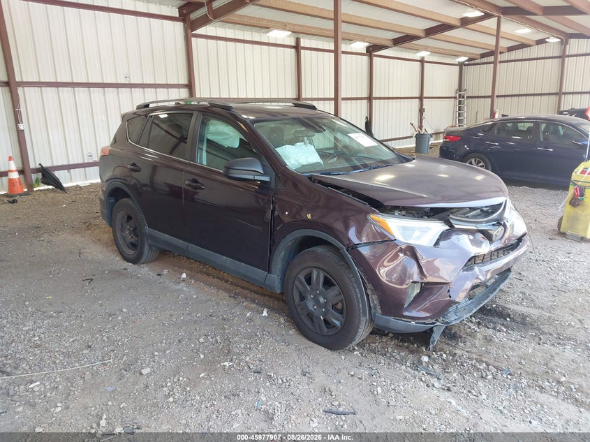 Photo of the 2018 TOYOTA RAV4 LE