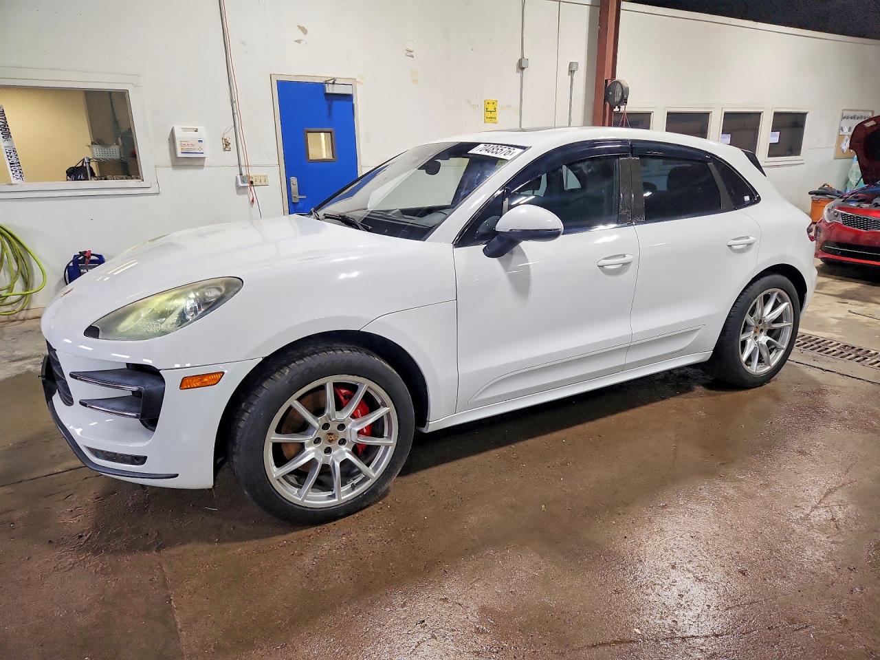 Photo of the 2015 PORSCHE MACAN TURBO