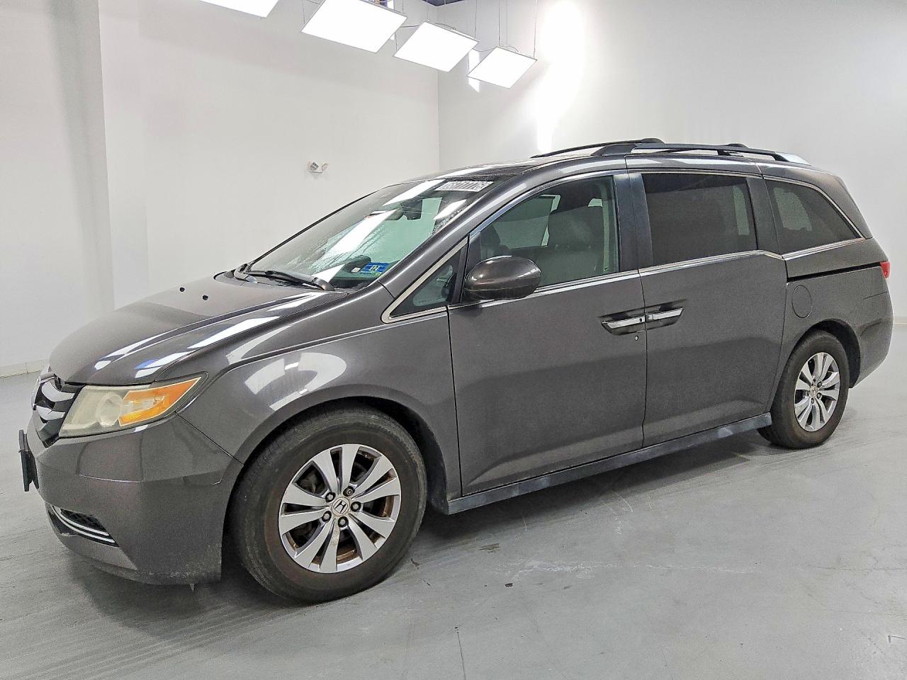 Photo of the 2016 HONDA ODYSSEY EXL