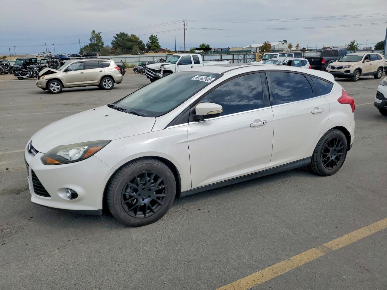 Photo of the 2012 FORD FOCUS TITANIUM