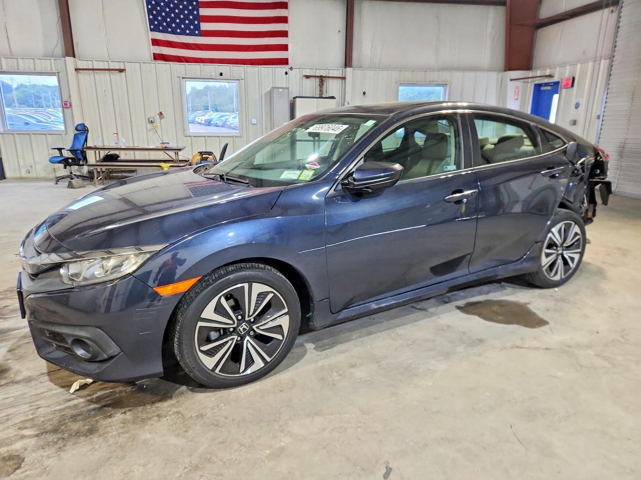 Photo of the 2018 HONDA CIVIC EX