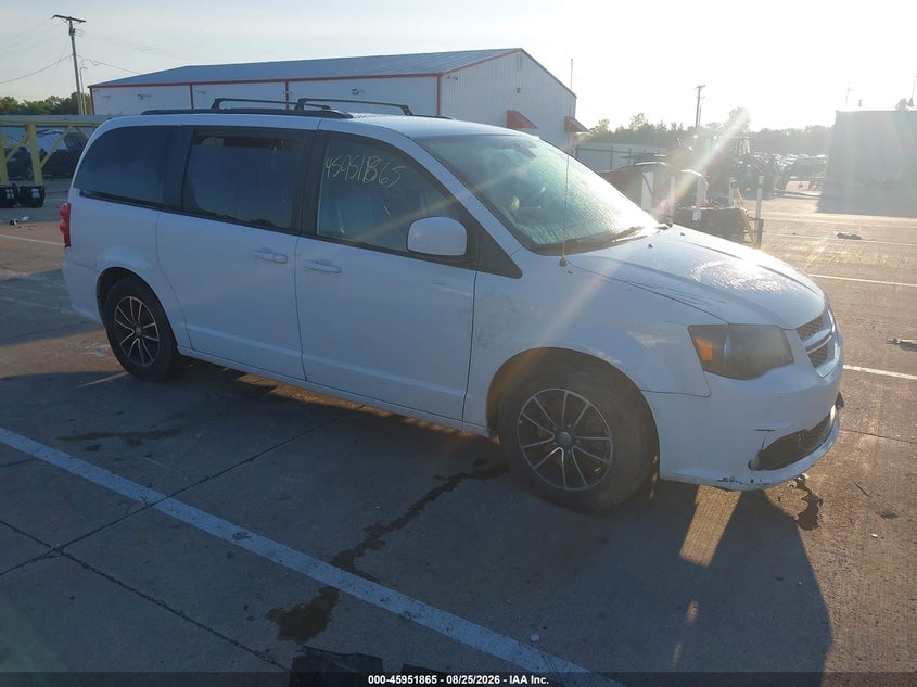 Photo of the 2018 DODGE GRAND CARAVAN GT