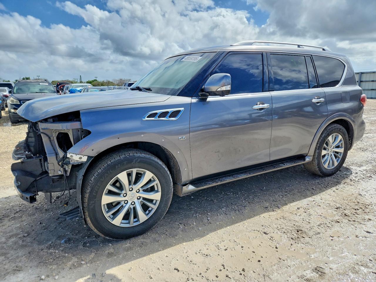 Photo of the 2016 INFINITI QX80 BASE