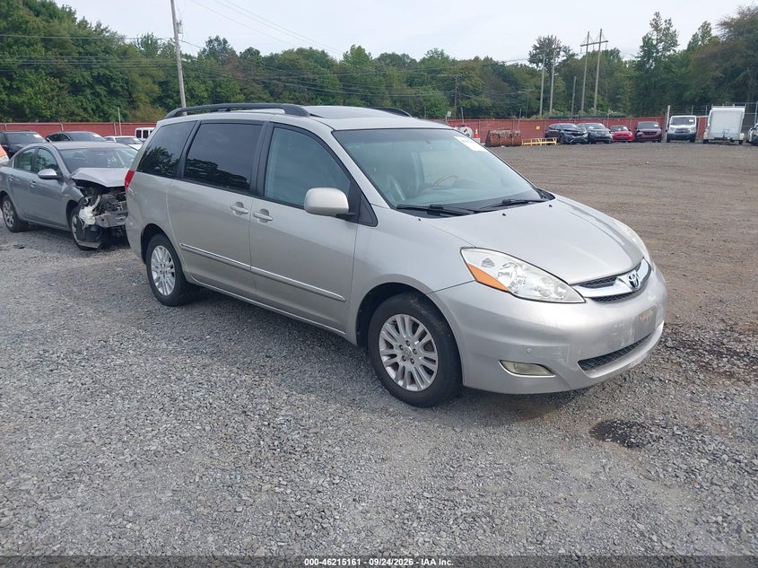 Photo of the 2007 TOYOTA SIENNA XLE LIMITED