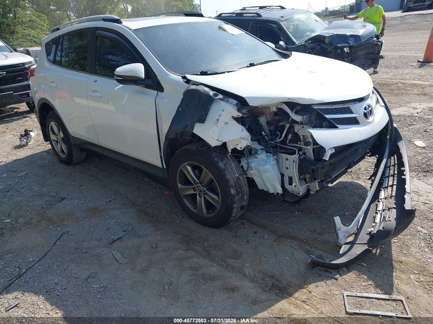 Photo of the 2015 TOYOTA RAV4 XLE
