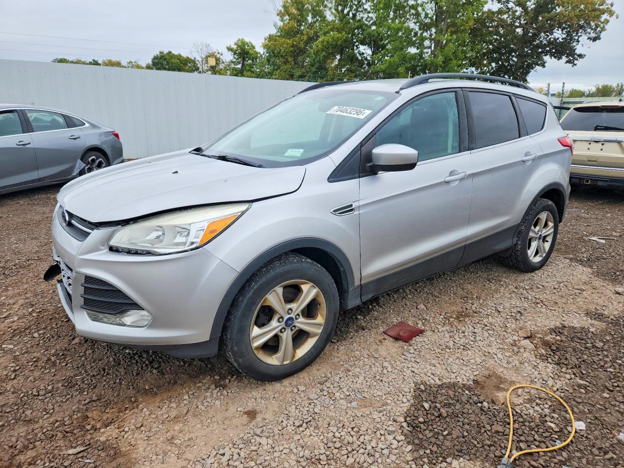 Photo of the 2014 FORD ESCAPE SE