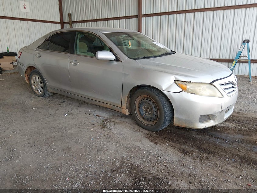 Photo of the 2010 TOYOTA CAMRY LE