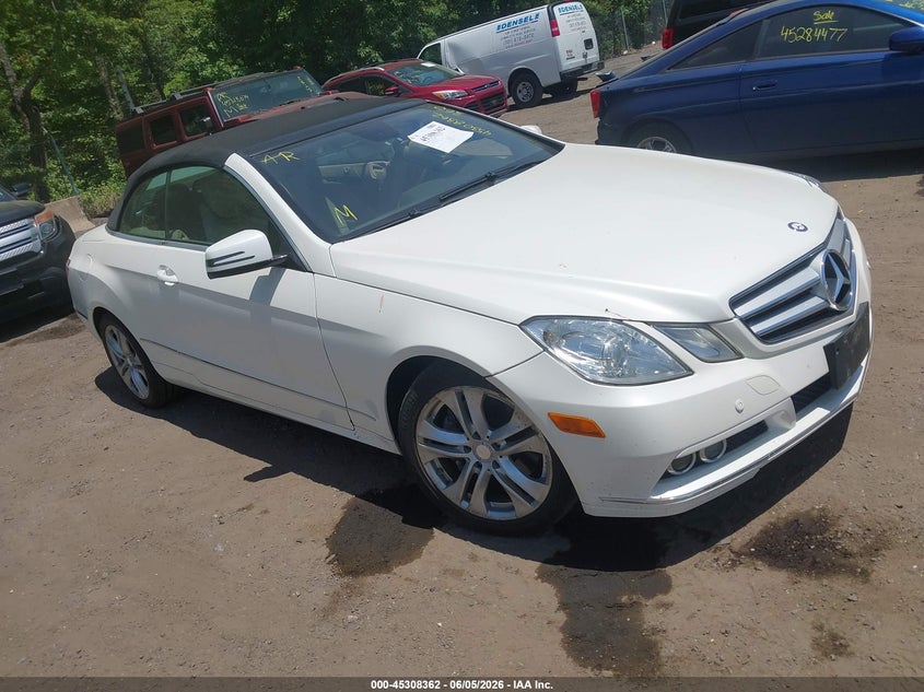 Photo of the 2011 MERCEDES-BENZ E 350