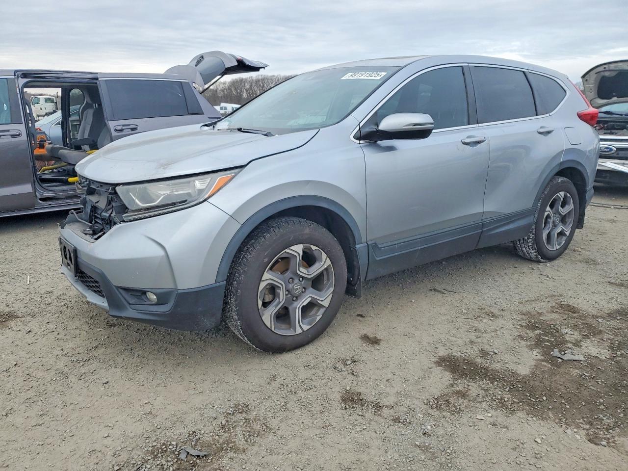 Photo of the 2018 HONDA CR-V EX