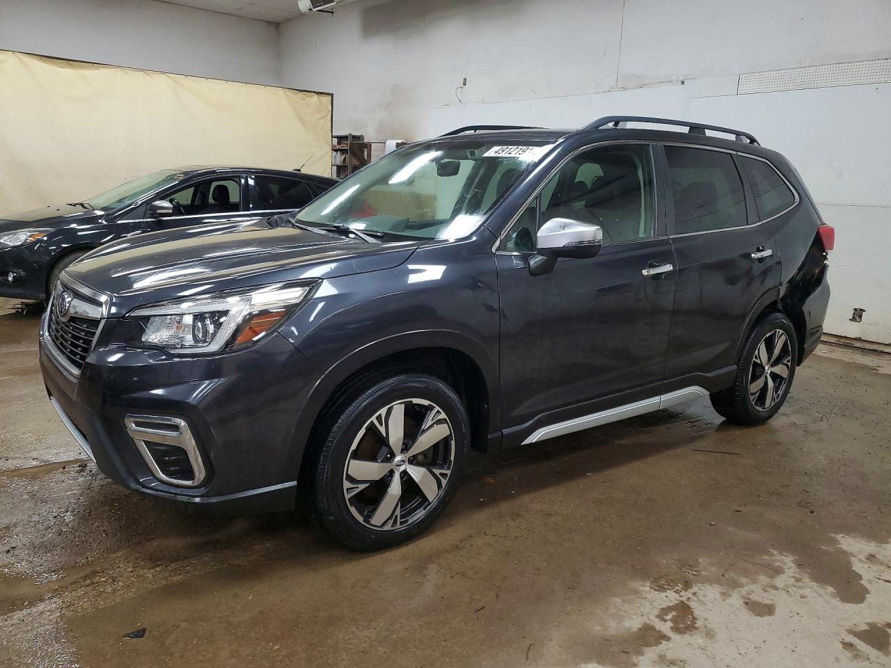 Photo of the 2019 SUBARU FORESTER TOURING